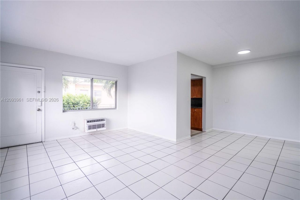 7315 Harding Ave, Unit 10, Miami Beach, FL 33141 Photo