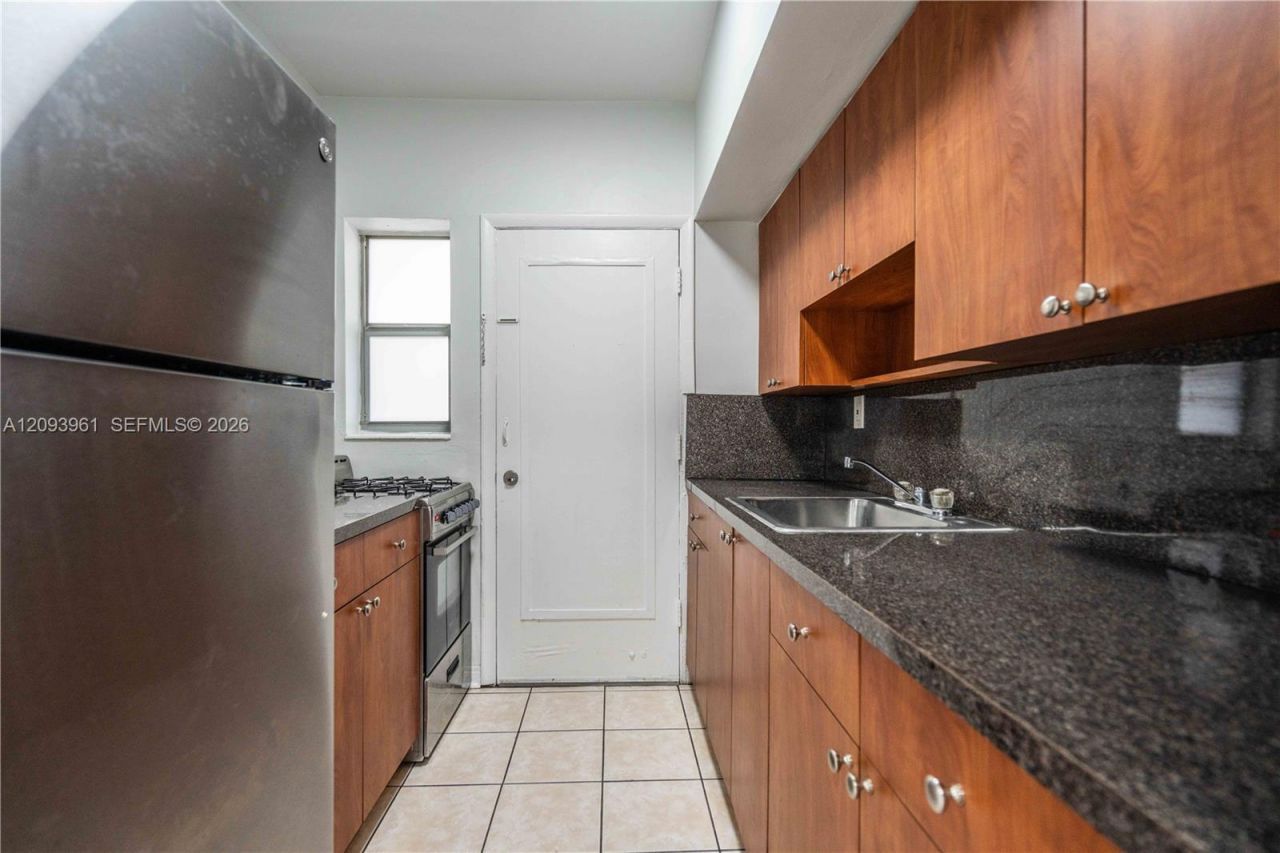 7315 Harding Ave, Unit 10, Miami Beach, FL 33141 Photo