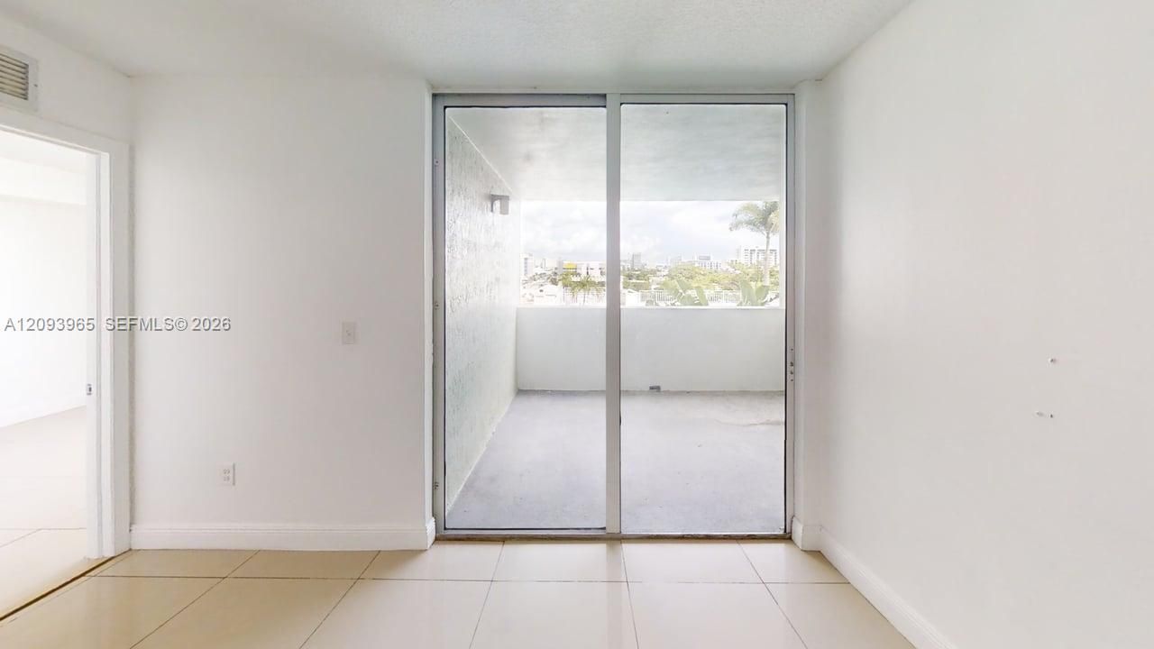 219 NW 12th Ave, Unit 514, Miami, FL 33128 Photo