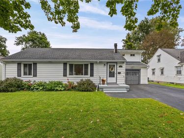 160 Morncrest Dr, Rochester, NY 14624
