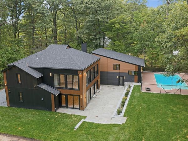 641 Grove St, Framingham, MA 01701