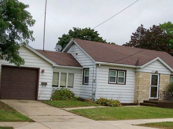 836 W Empire Street, FREEPORT, IL 61032