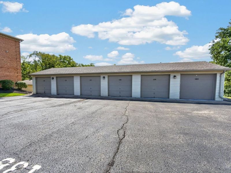 1555 Gelhot Drive, Unit 135, Fairfield, OH 45014 Photo 4