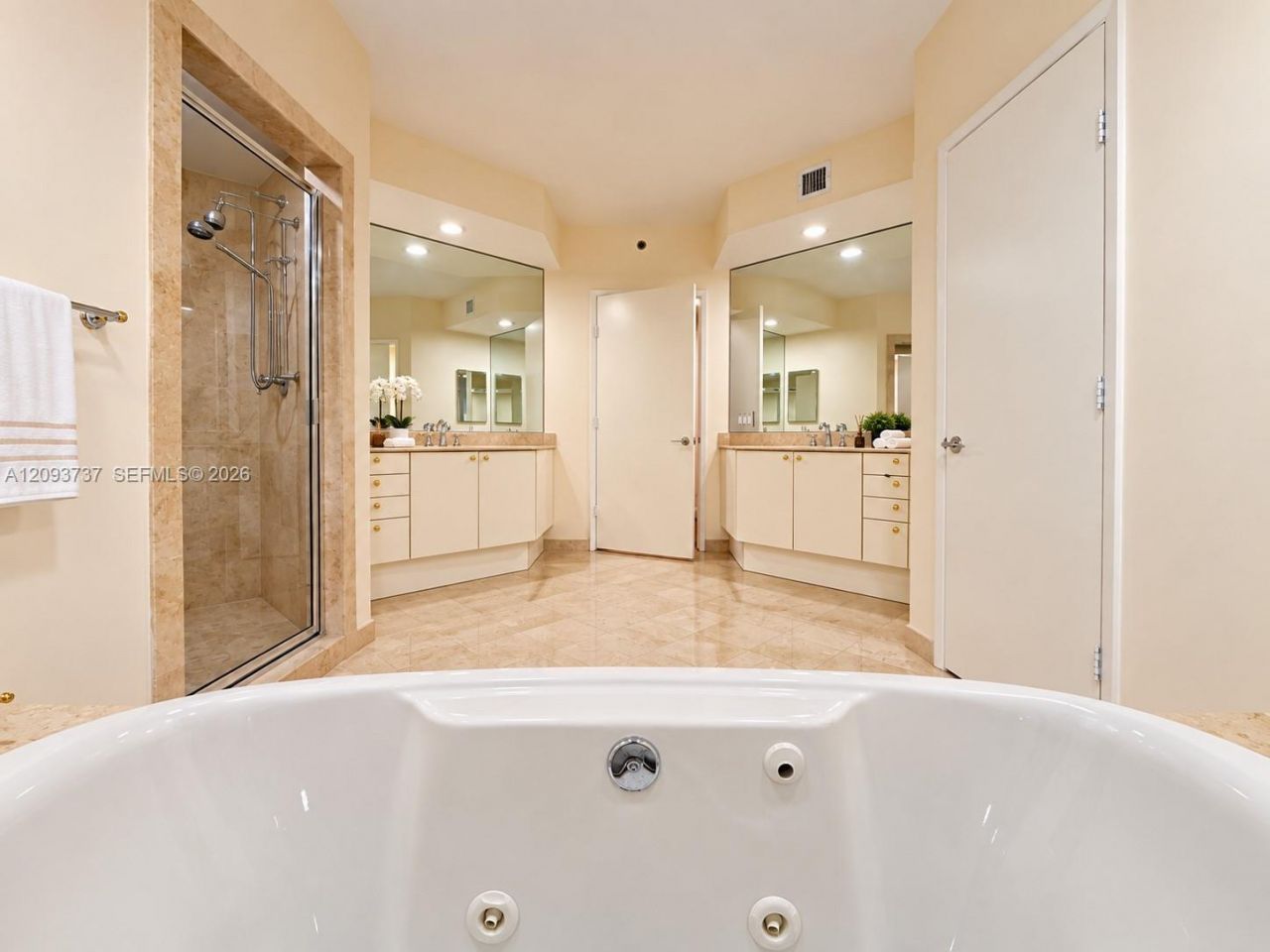 799 Crandon Blvd , Unit 202, Key Biscayne, FL 33149 Photo