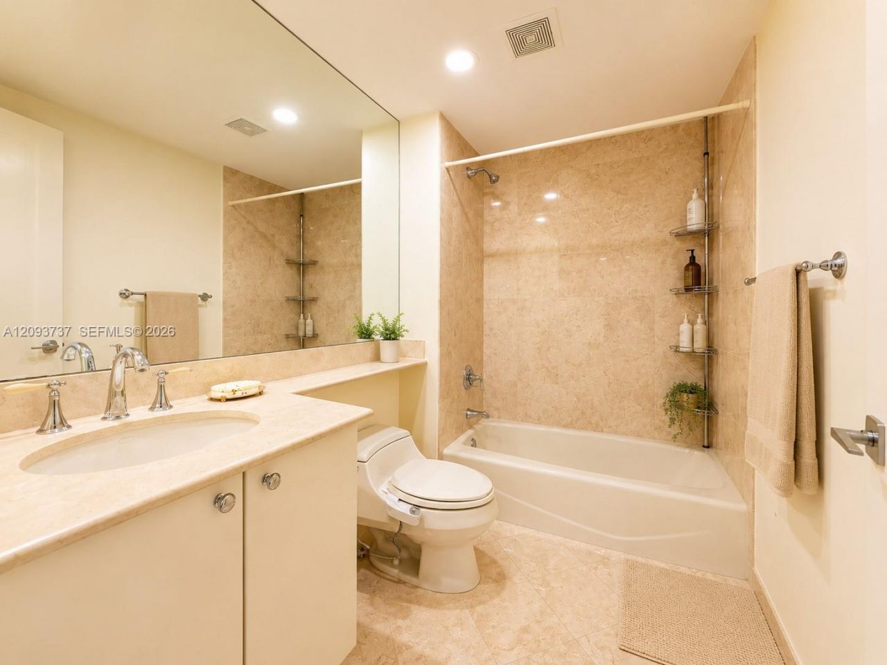 799 Crandon Blvd , Unit 202, Key Biscayne, FL 33149 Photo