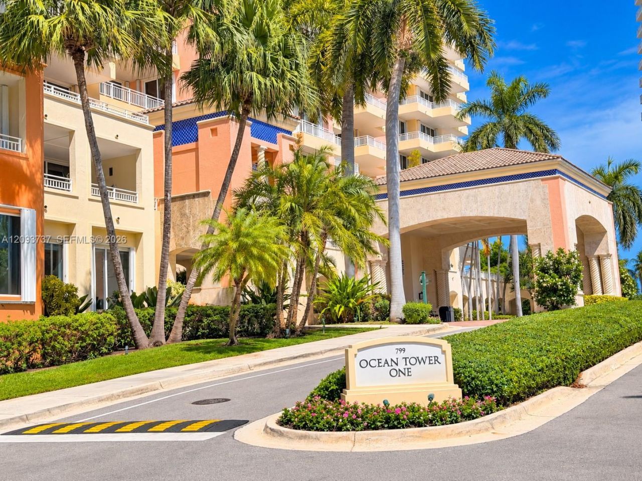 799 Crandon Blvd , Unit 202, Key Biscayne, FL 33149 Photo