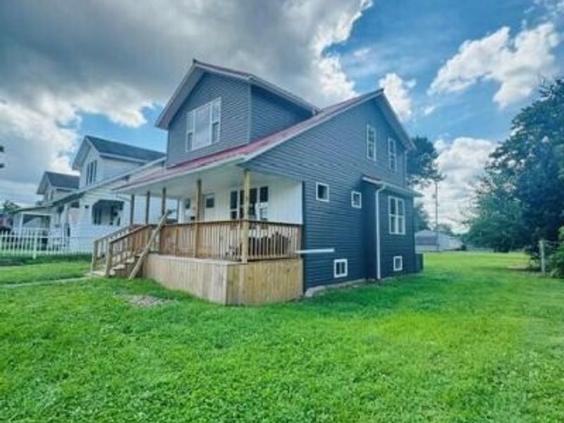 35 Magnolia Avenue , Newark, OH 43055 Photo 2