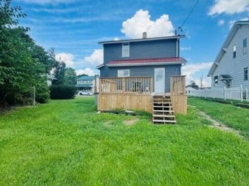 35 Magnolia Avenue , Newark, OH 43055 Photo 3