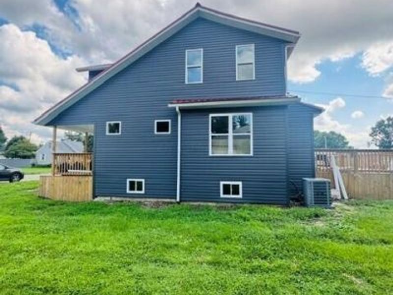 35 Magnolia Avenue , Newark, OH 43055 Photo 4