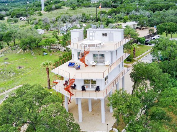 20202 Barnett Glenn RD, Spicewood, TX 78669
