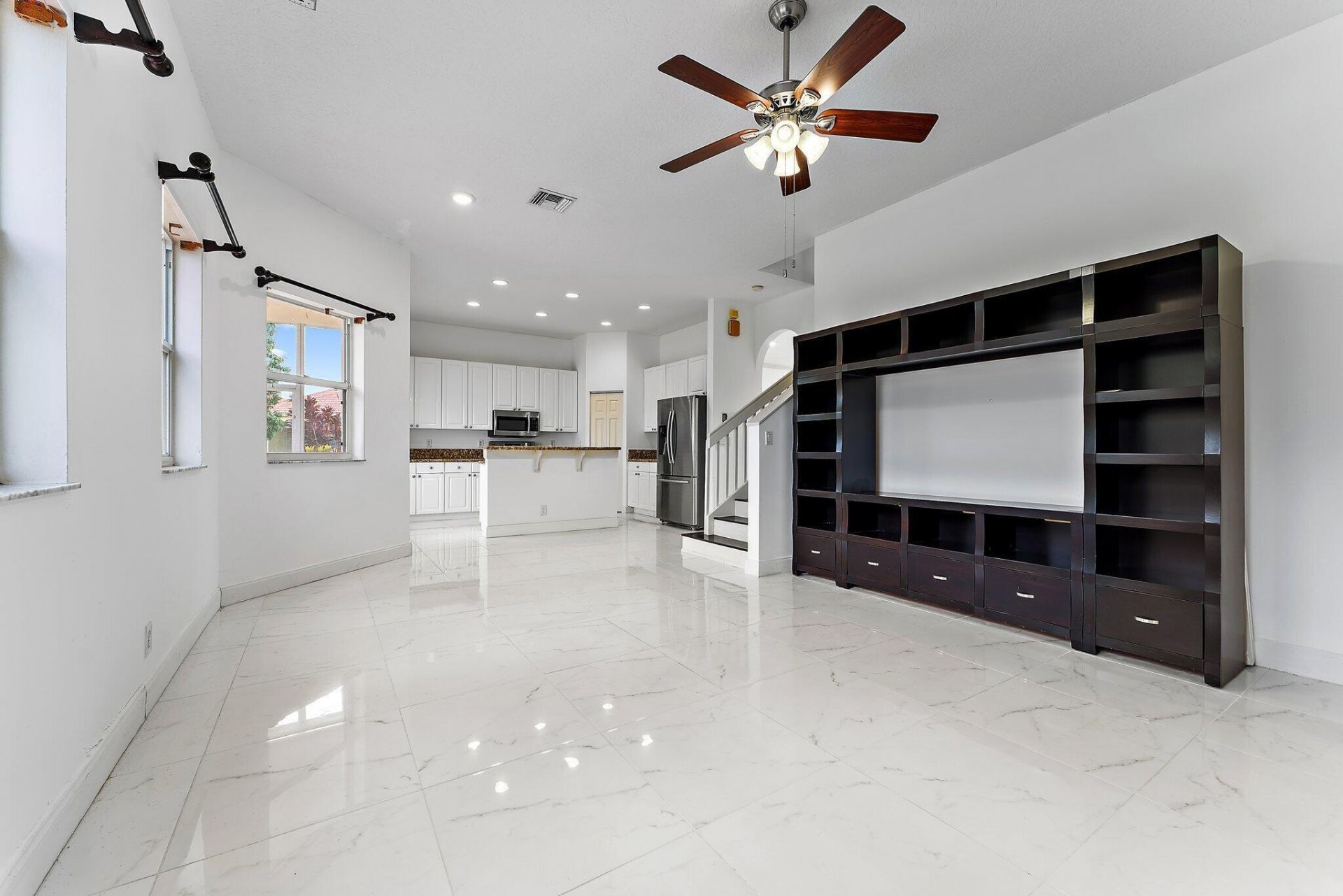3210 El Camino Real, West Palm Beach, FL 33409 Photo