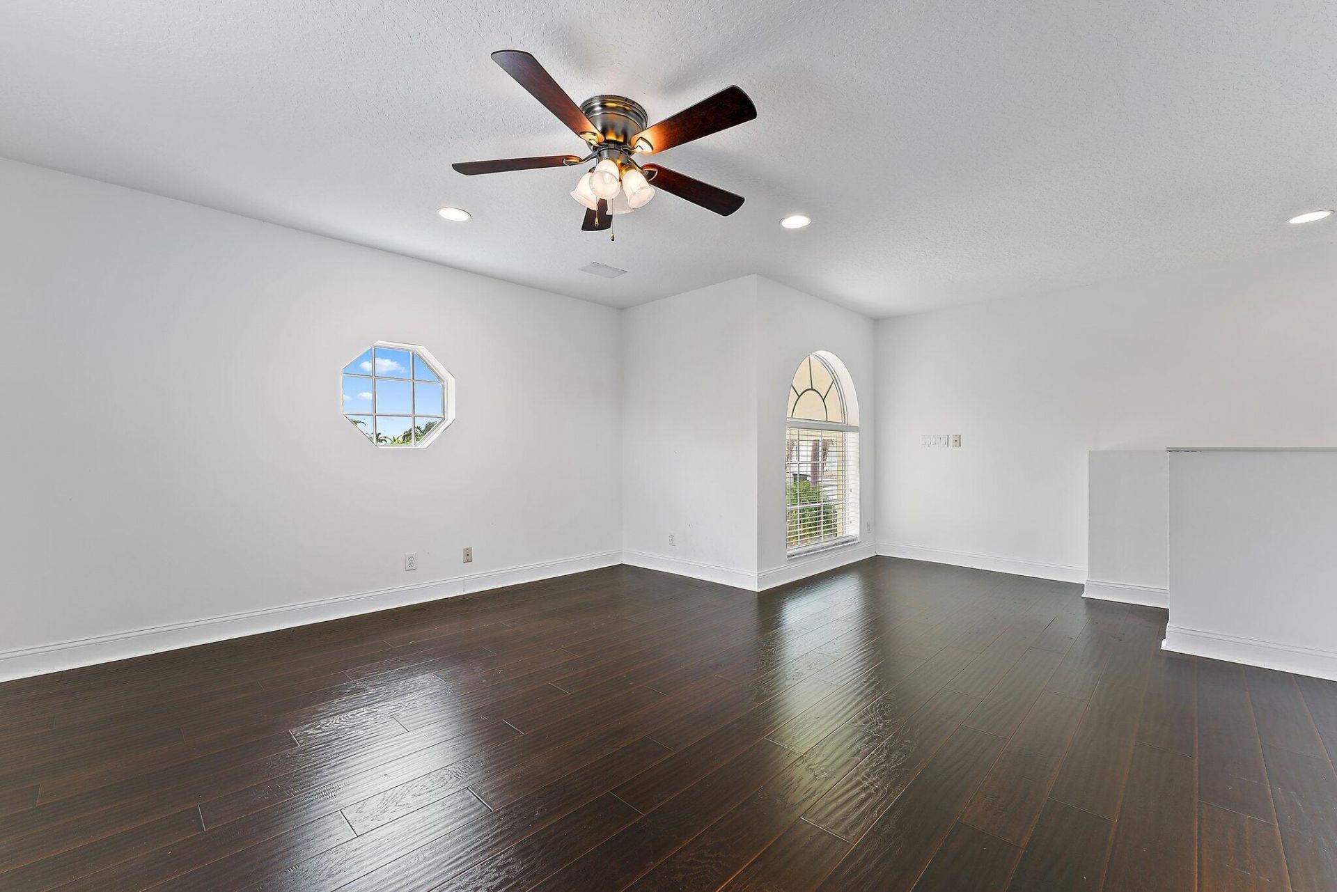 3210 El Camino Real, West Palm Beach, FL 33409 Photo