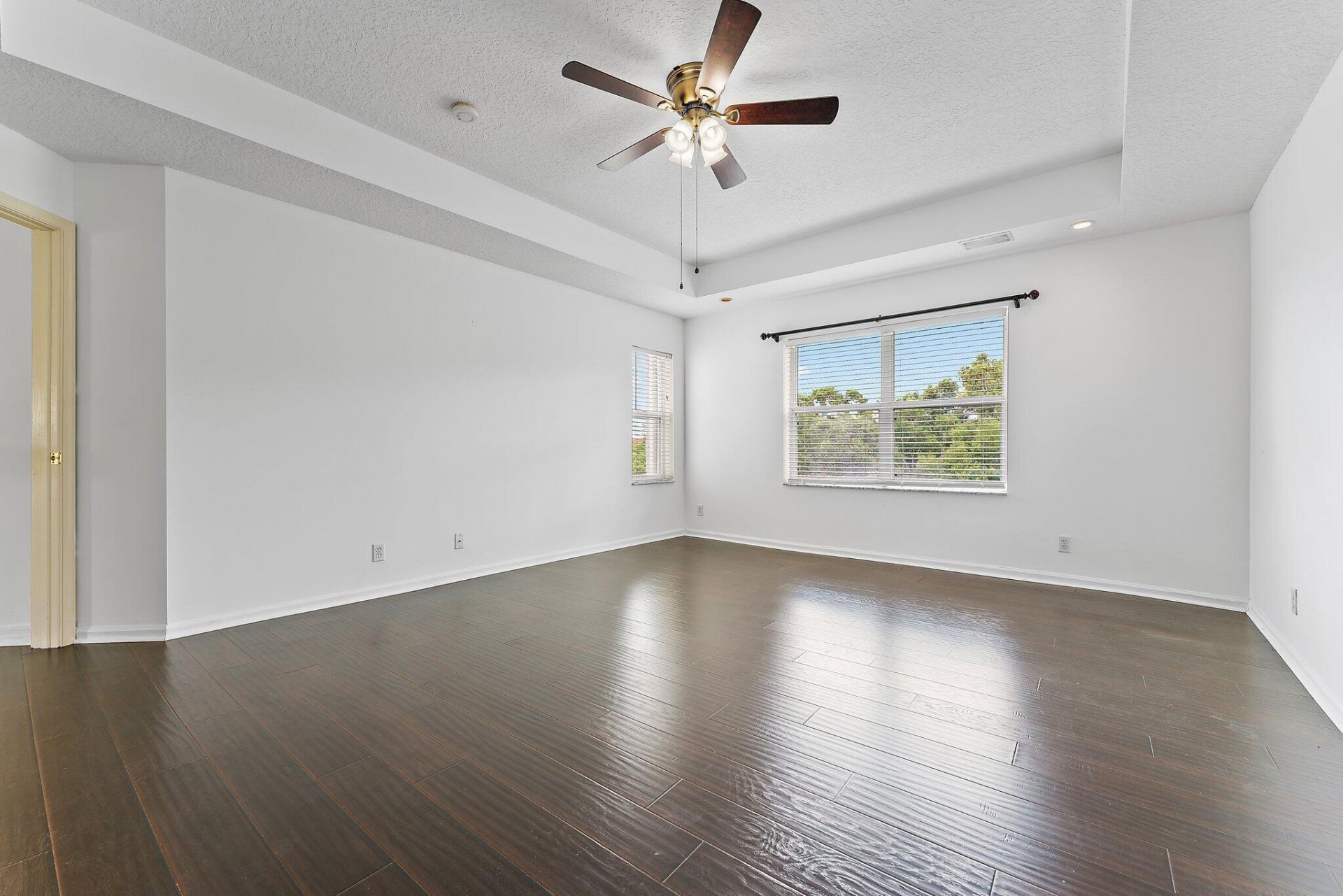 3210 El Camino Real, West Palm Beach, FL 33409 Photo