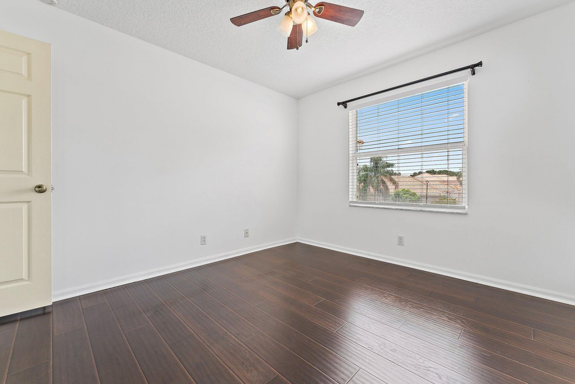 3210 El Camino Real, West Palm Beach, FL 33409 Photo