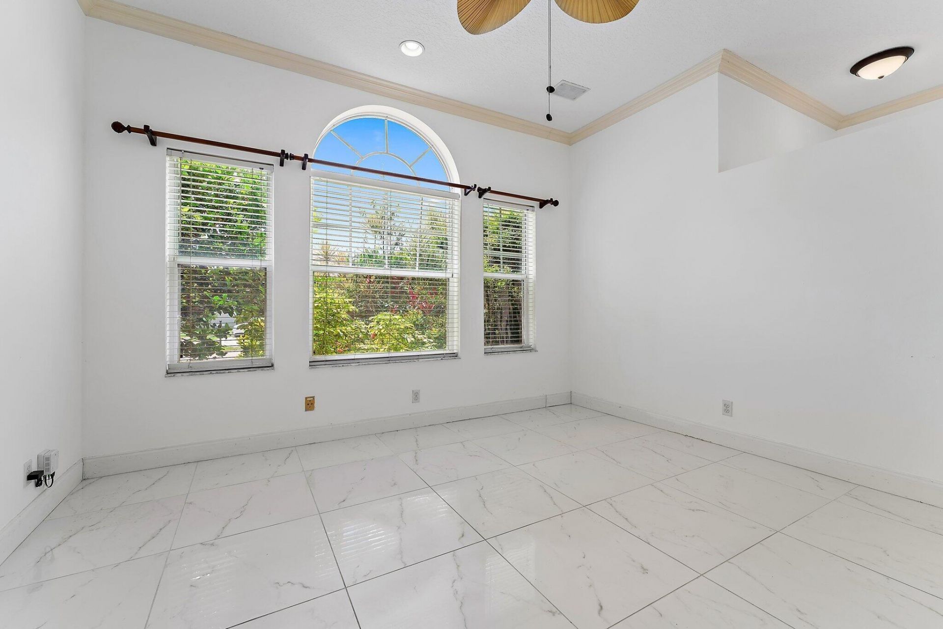 3210 El Camino Real, West Palm Beach, FL 33409 Photo