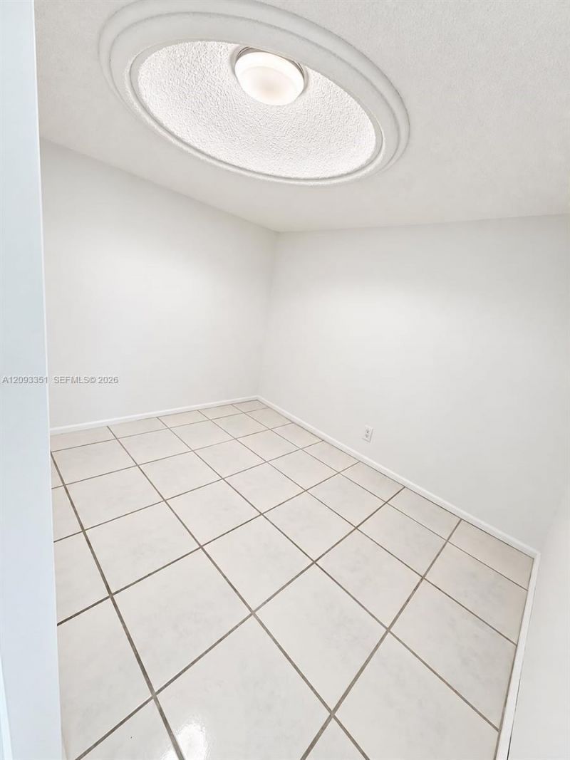 712 NE 26th Ave, Hallandale Beach, FL 33009 Photo