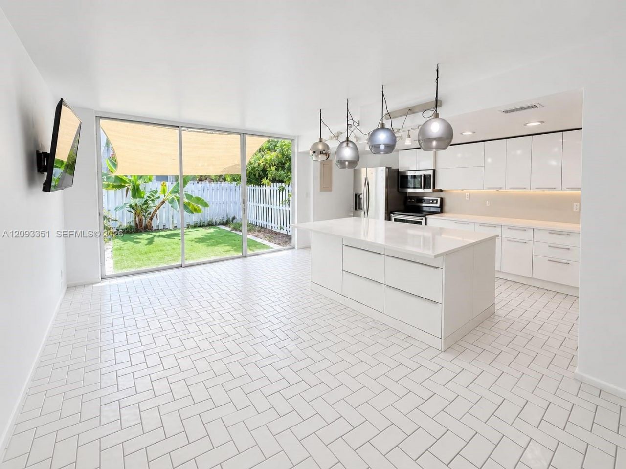 712 NE 26th Ave, Hallandale Beach, FL 33009 Photo
