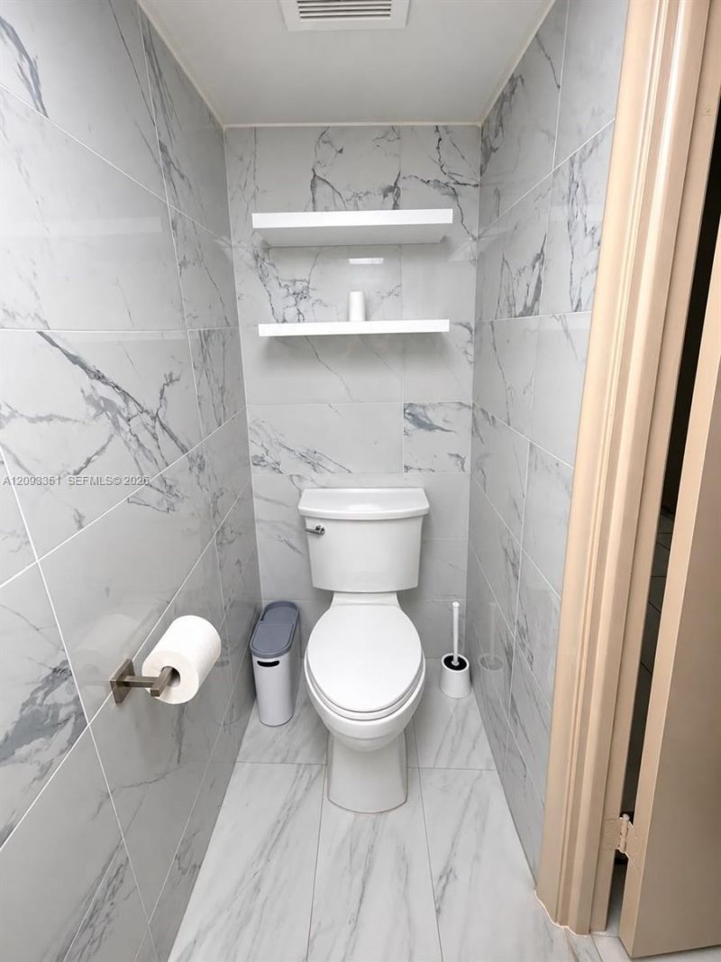 712 NE 26th Ave, Hallandale Beach, FL 33009 Photo
