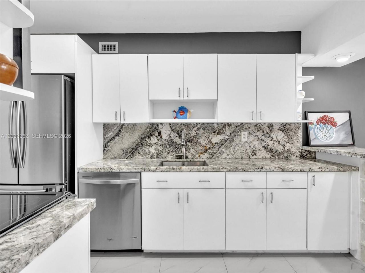 100 Lincoln Rd , Unit 710, Miami Beach, FL 33139 Photo