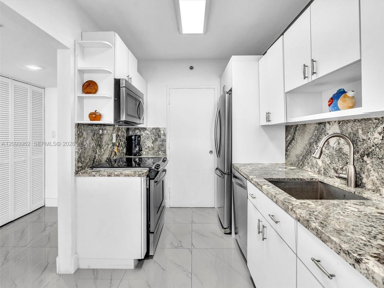 100 Lincoln Rd , Unit 710, Miami Beach, FL 33139 Photo