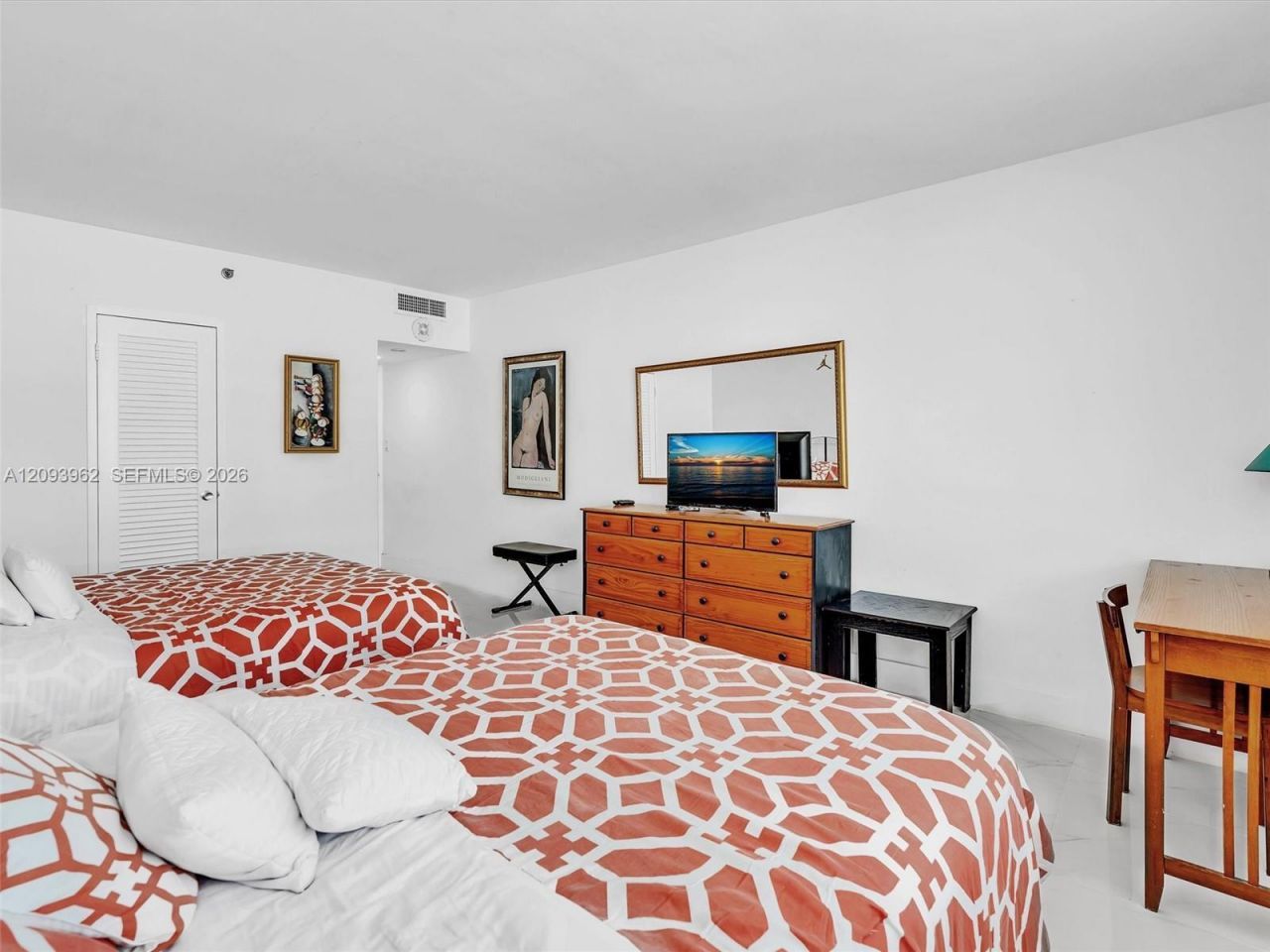 100 Lincoln Rd , Unit 710, Miami Beach, FL 33139 Photo