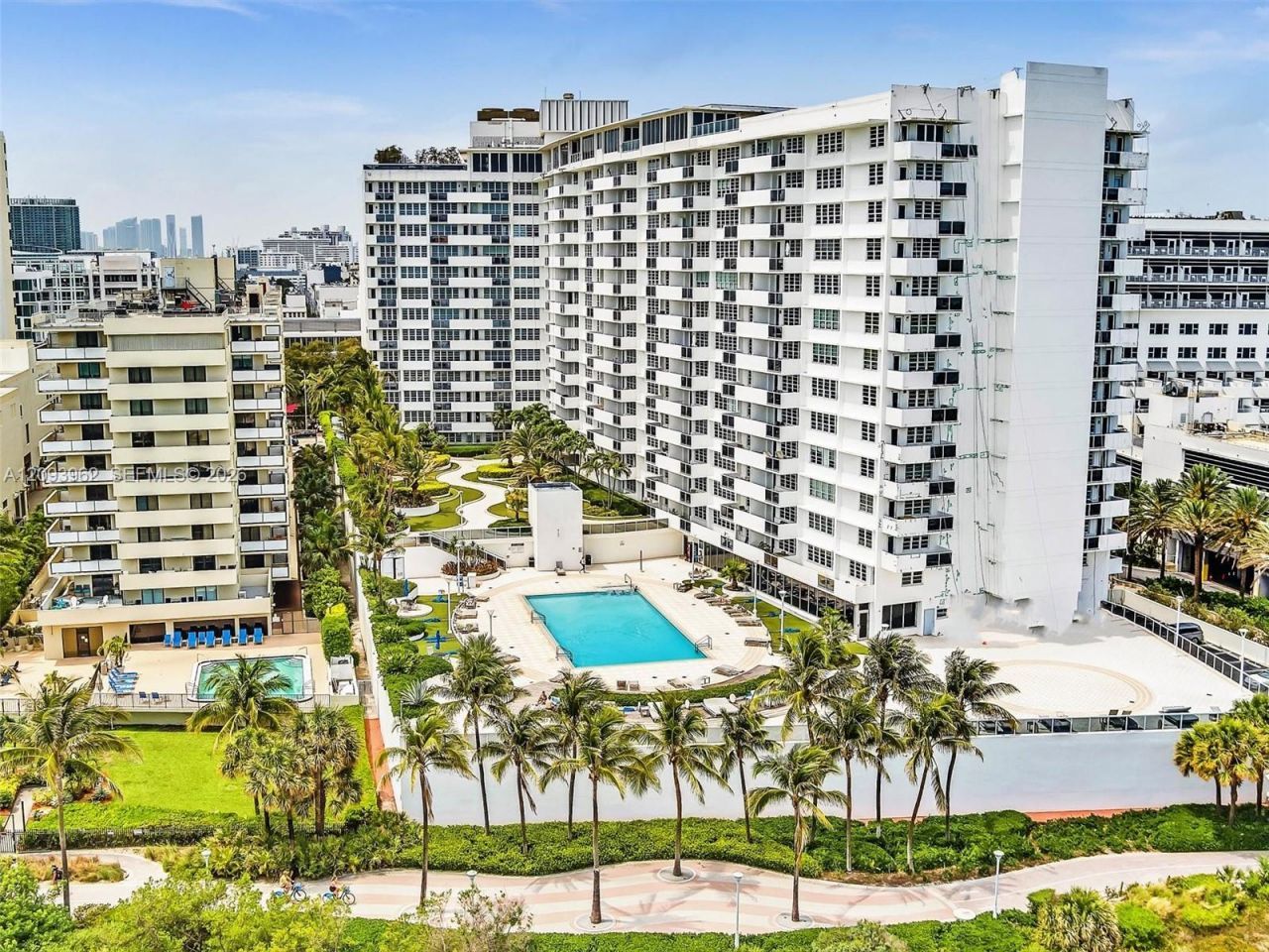 100 Lincoln Rd , Unit 710, Miami Beach, FL 33139 Photo