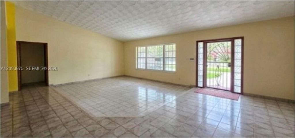 3950 SW 4th St, Miami, FL 33134 Photo