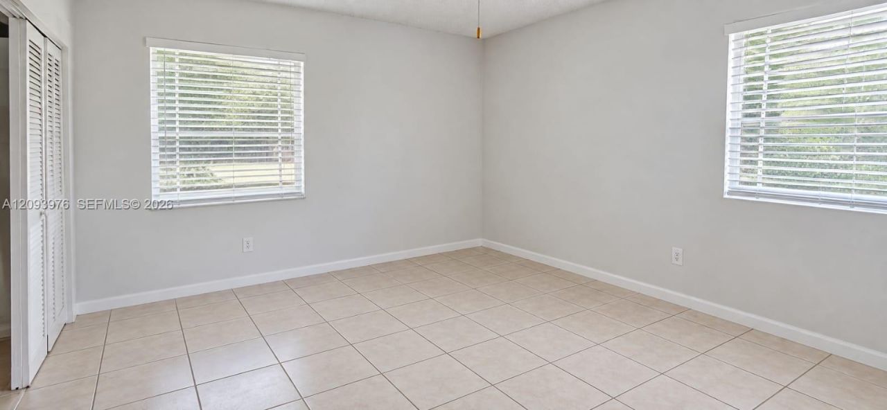 9760 SW 211th St, Cutler Bay, FL 33189 Photo
