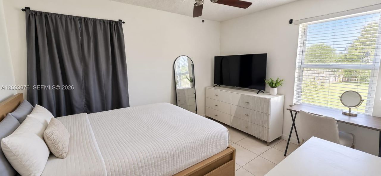 9760 SW 211th St, Cutler Bay, FL 33189 Photo