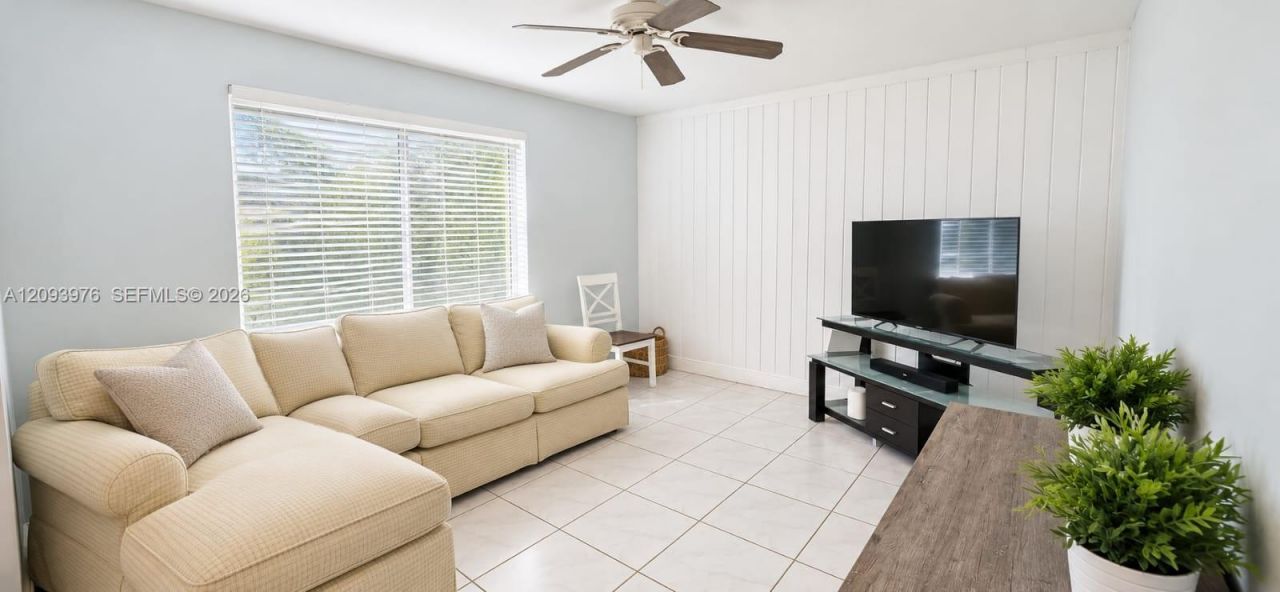 9760 SW 211th St, Cutler Bay, FL 33189 Photo