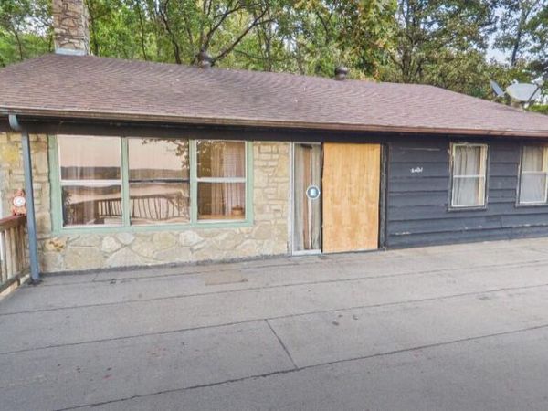 61770 E 193 Road , Fairland, OK 74343