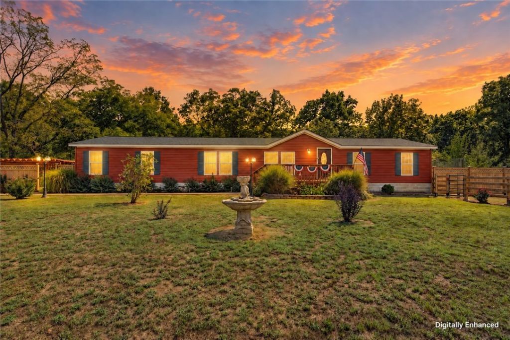16123 Fruitwood Road, Gravette, AR 72736 Main Photo
