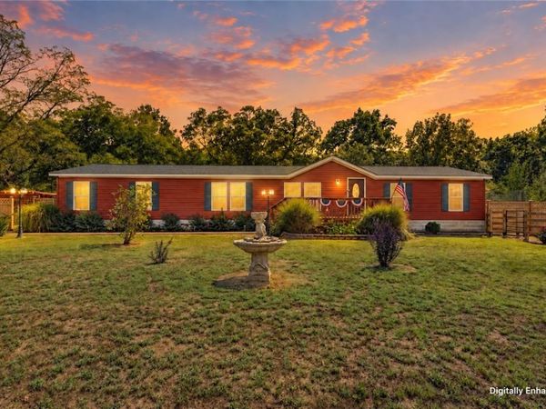 16123 Fruitwood Road, Gravette, AR 72736