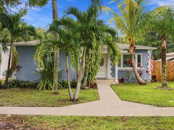245 SW 5TH Street, Dania Beach, FL 33004