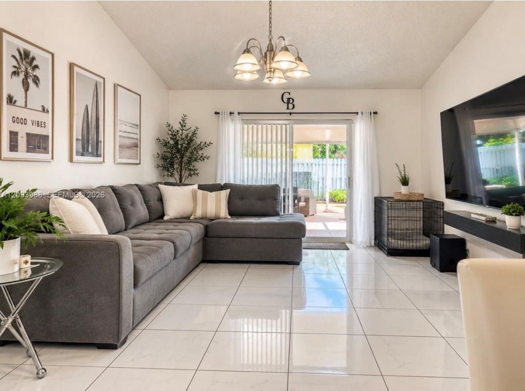 5920 W 20th Ln, Hialeah, FL 33016 Photo
