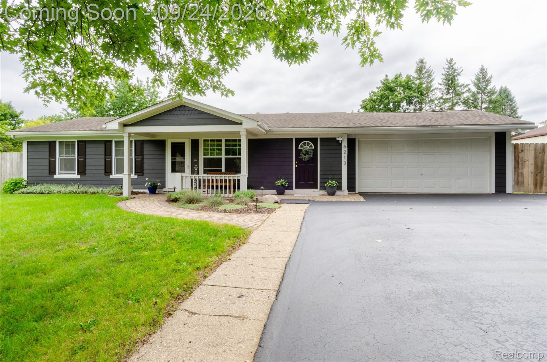 6213 Rowley Boulevard, Waterford Township, Mi 48329 Main Photo