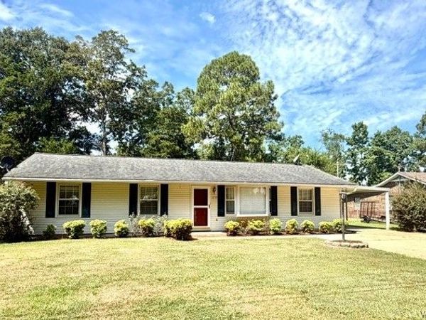 1210 Southmont Drive, Demopolis, AL 36732
