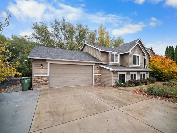 8040 N FIVE MILE Rd, Spokane, WA 99208
