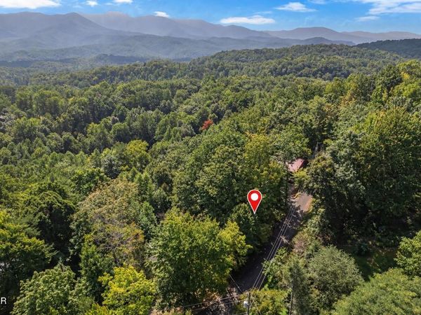 1016 Vista Drive, Unit 19, Gatlinburg, TN 37738