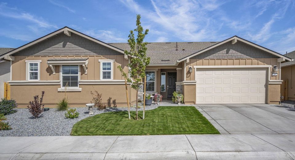 704 Daylily Lane, Minden, NV 89423 Photo