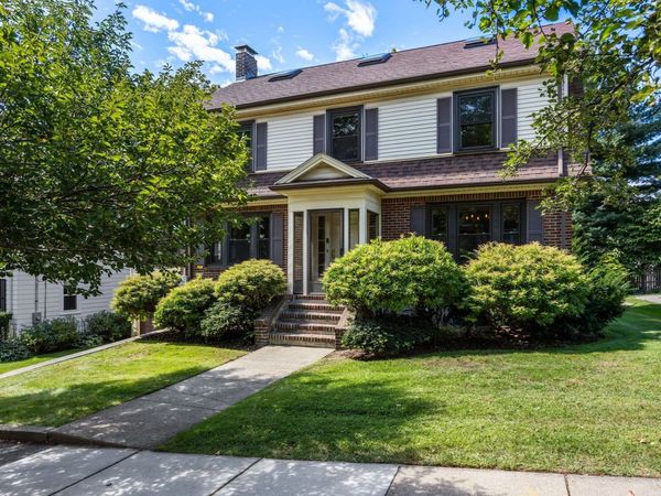 25 Lovell Rd, Watertown, MA 02472