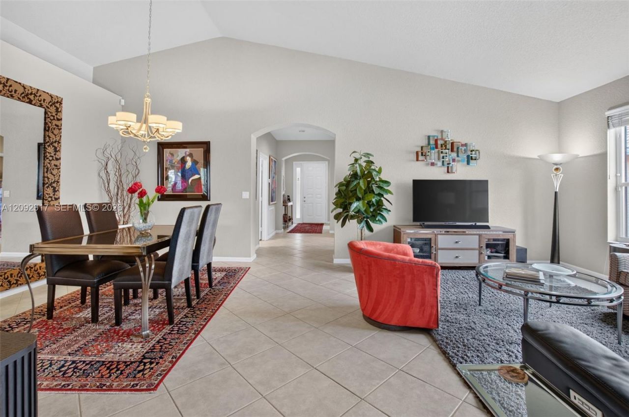 6423 Pebble Creek Way, Boynton Beach, FL 33437 Photo