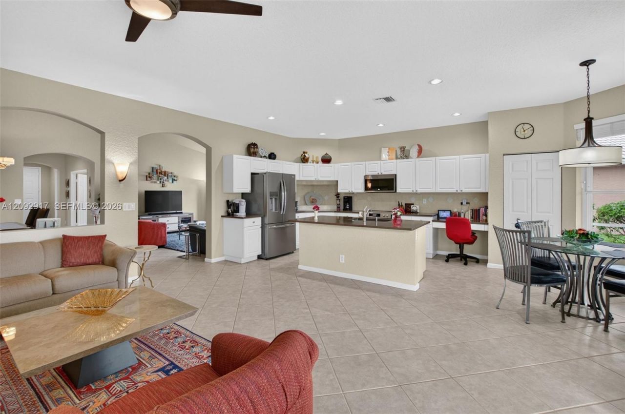 6423 Pebble Creek Way, Boynton Beach, FL 33437 Photo