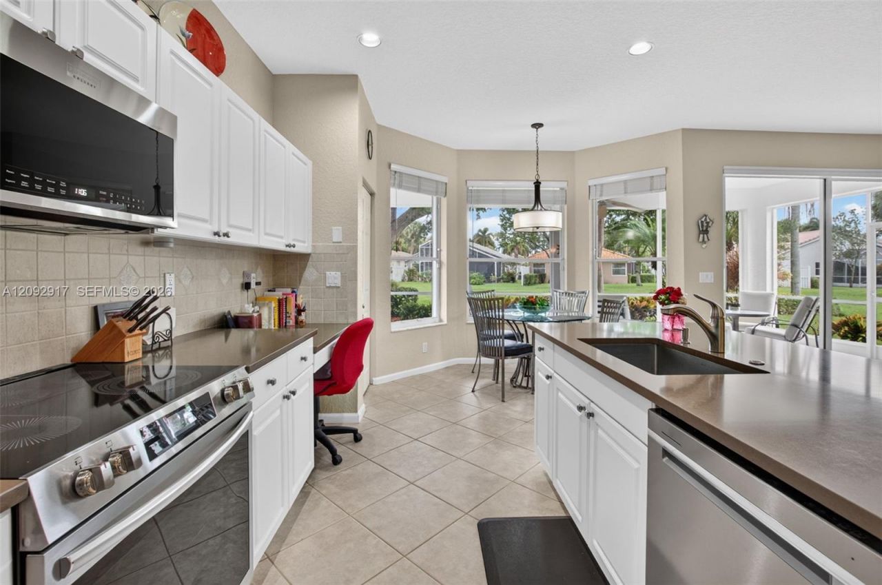 6423 Pebble Creek Way, Boynton Beach, FL 33437 Photo