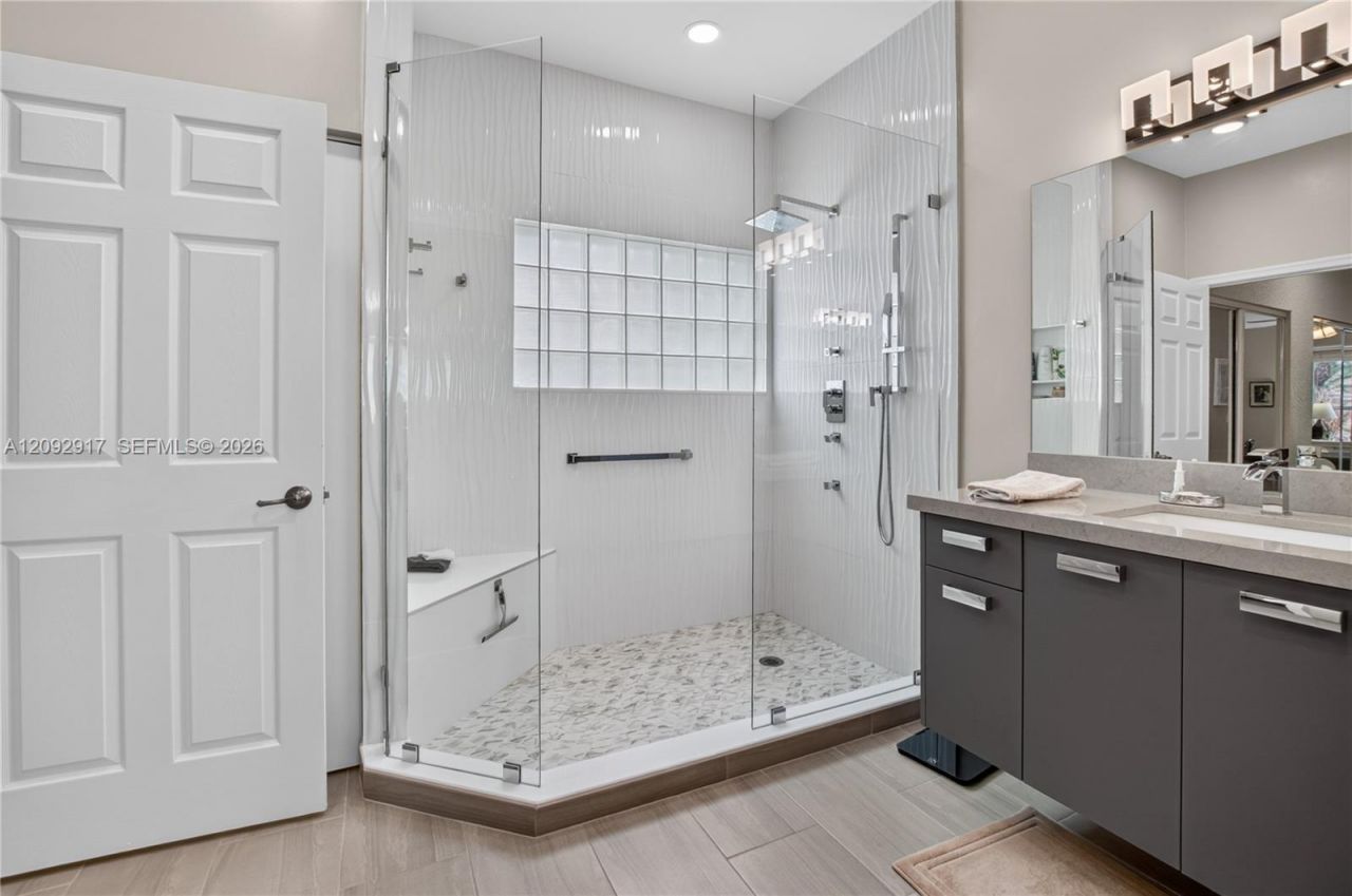 6423 Pebble Creek Way, Boynton Beach, FL 33437 Photo