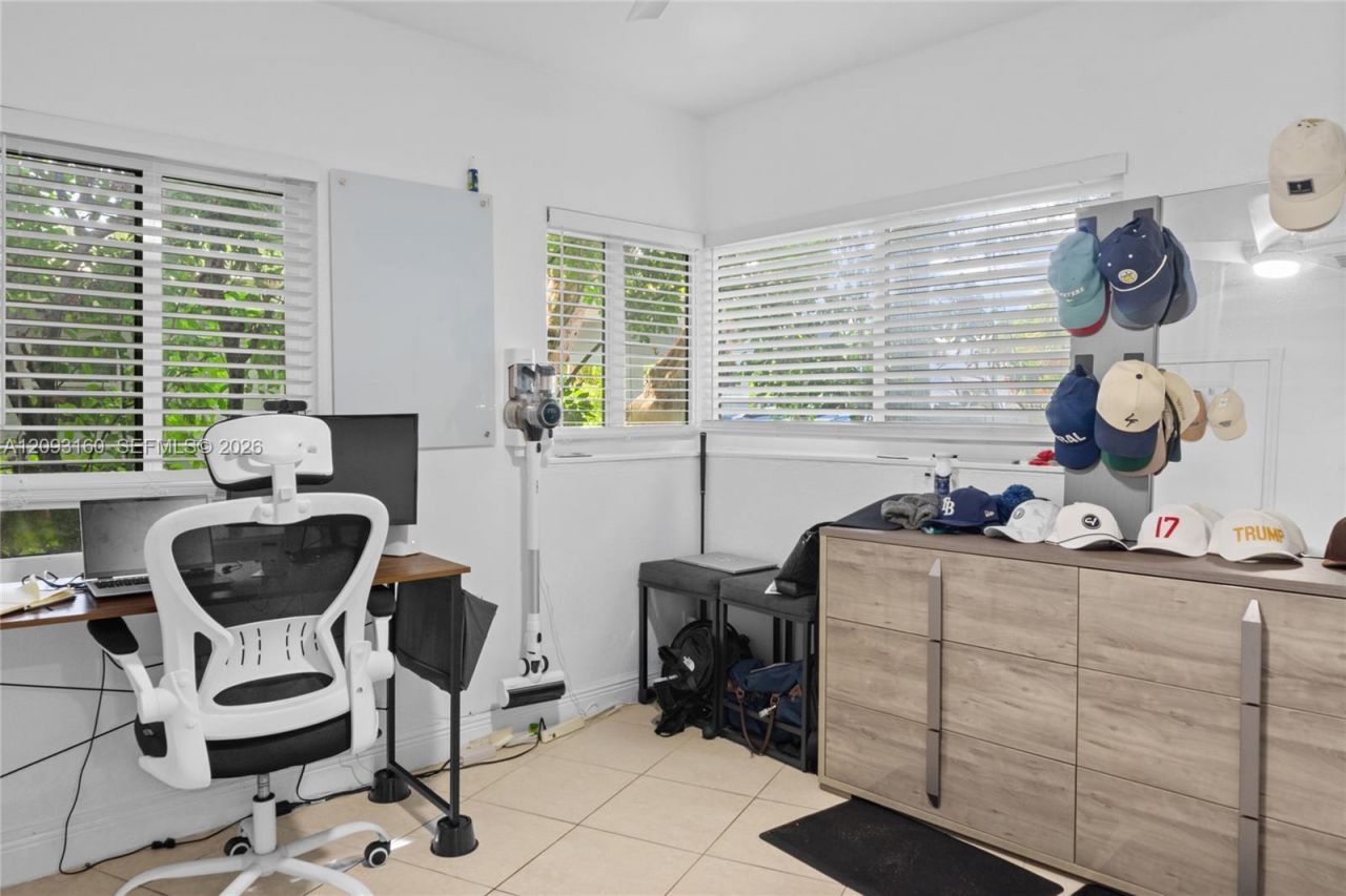 1810 NE 15th Ave , Unit 1810, Fort Lauderdale, FL 33305 Photo
