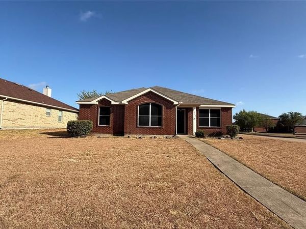 1815 Shanna Drive, Lancaster, TX 75134
