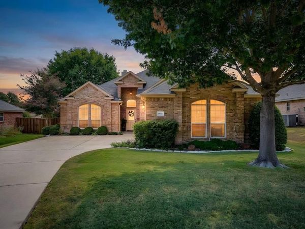 10521 N Haven Drive, Benbrook, TX 76126