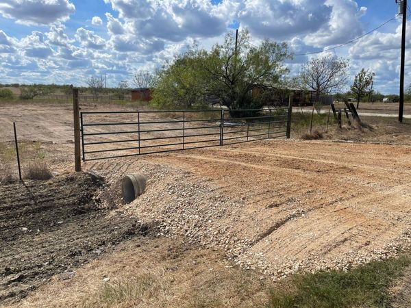 12695 FM 1854, Dale, TX 78616