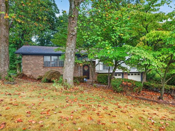 6410 Ridge Lake Road, Hixson, TN 37343